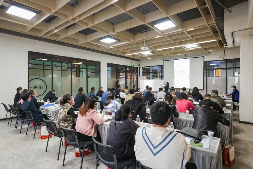 湖北省小微企业商会|“公司经营法律风险防范”主题讲座圆满结束-湖北省小微企业商会