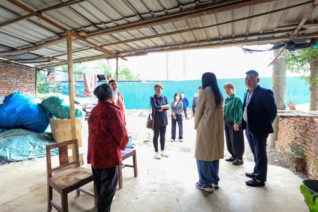 湖北省小微企业商会联动两新组织综合党委（税收服务站）走进社区开展重阳慰问活动-湖北省小微企业商会